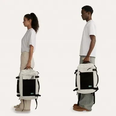 超軽量で軽く背負える