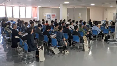 会議参加者の様子