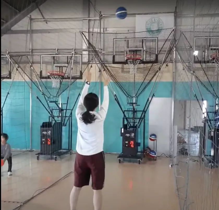 施設を利用する女性