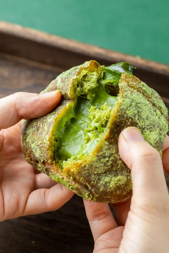 お濃茶クリーム生ドーナツ 400円