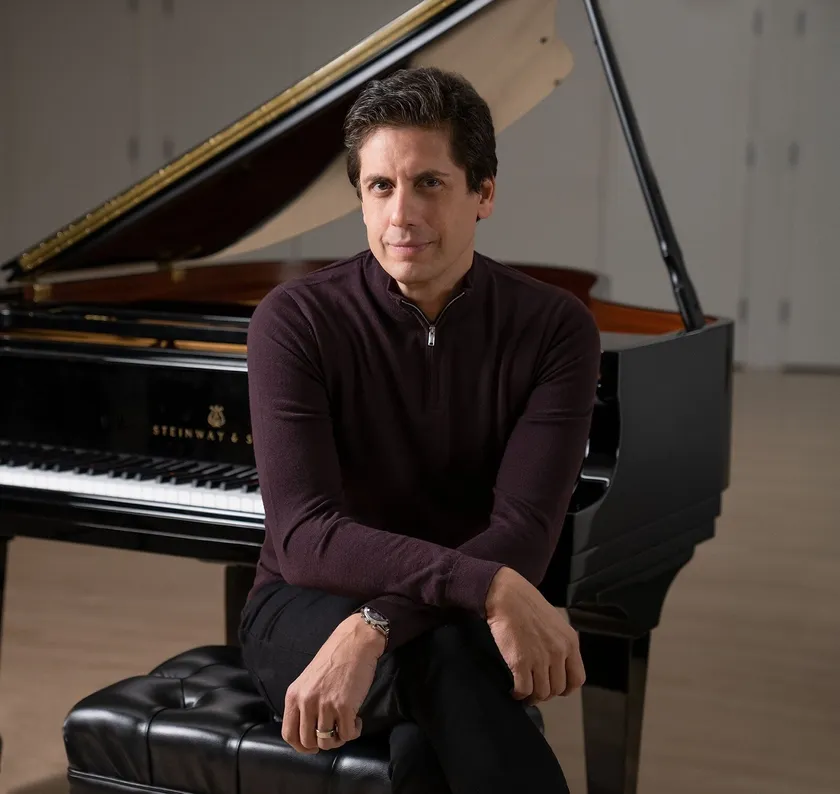 音楽監督・創設者:フランシスコ・J・ヌニェス