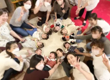 公認子育てサークル「アヤスマムス」