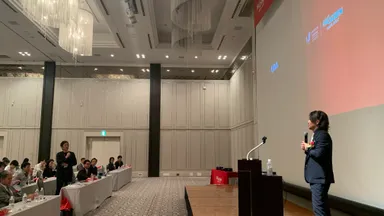 図4：秩父臨床デンタルクリニック 栗原 仁先生による『未来を支えるインプラント：長期的予後の鍵とは？』の質疑応答風景