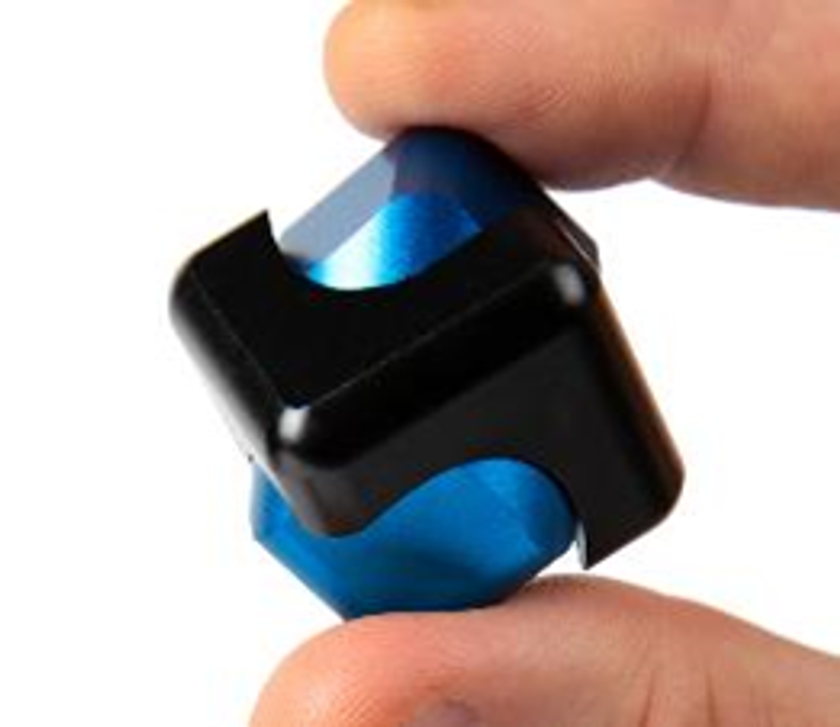 CUBE SPINNER　ブルーブラック