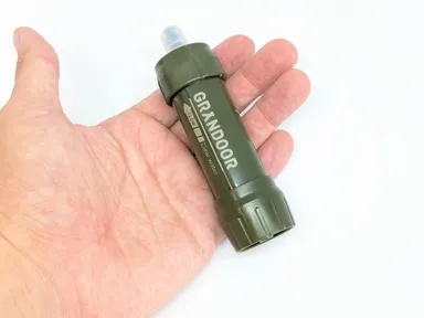 わずか42g・手のひらサイズ