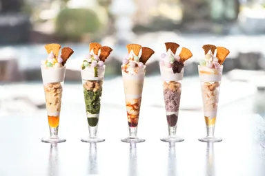 平日限定彩りパフェ