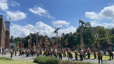 加賀鳶梯子登り(金沢市・加賀鳶梯子登り保存会)