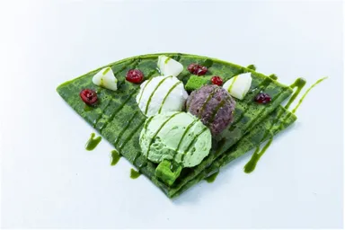 冷たい白玉をトッピング！