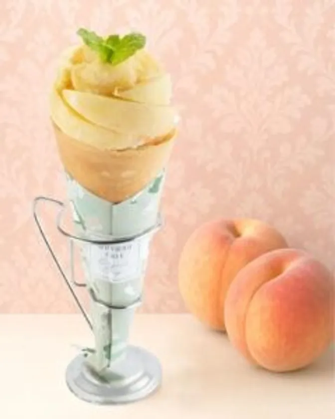 桃×ヨーグルトクレープ