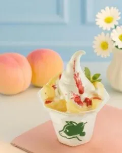 桃ゴロゴロパフェ