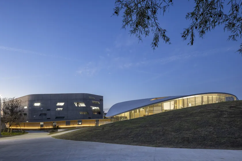 昨年9月に完成した新棟にも入れます!