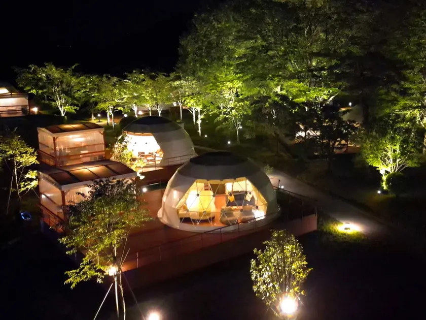 夜のブリリアントヴィレッジ日光