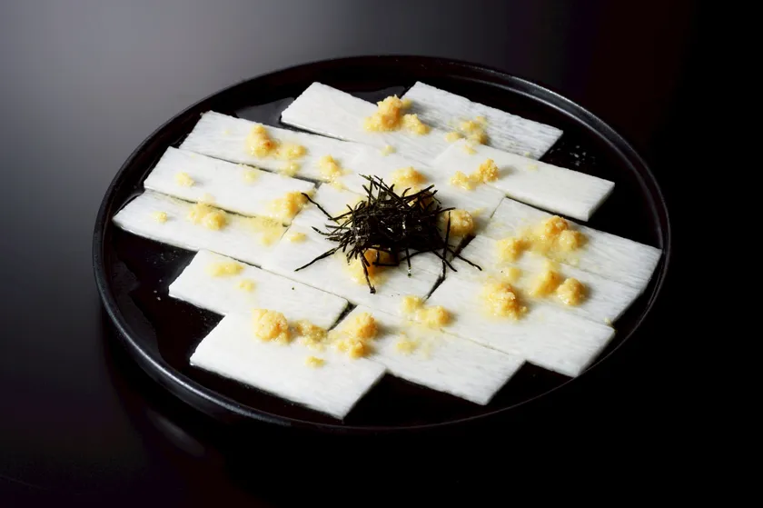 道産長芋と山ワサビのカルパッチョ風~昆布出汁漬け~
