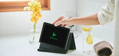 キッチンで家事をやりながら