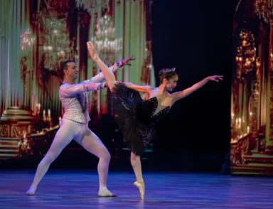 カイロ国立バレエ団で主役を踊る根岸美凪