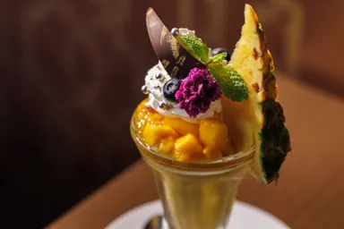 トロピカルマンゴーパフェ　1