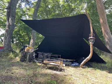 タープ張り。Color：ブラック