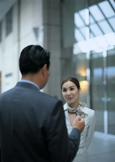 50歳以上の忙しく働く男性　イメージ