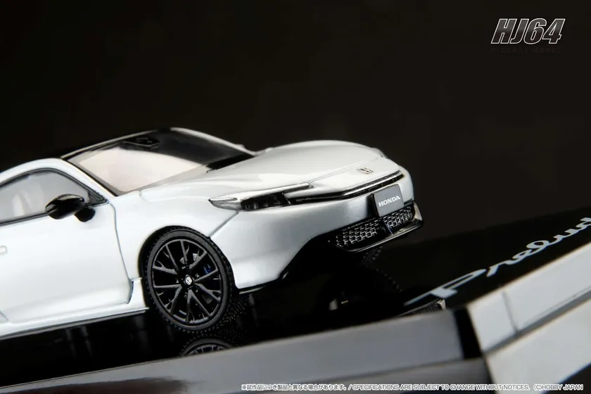 ムーンリットホワイト・パール&ブラック