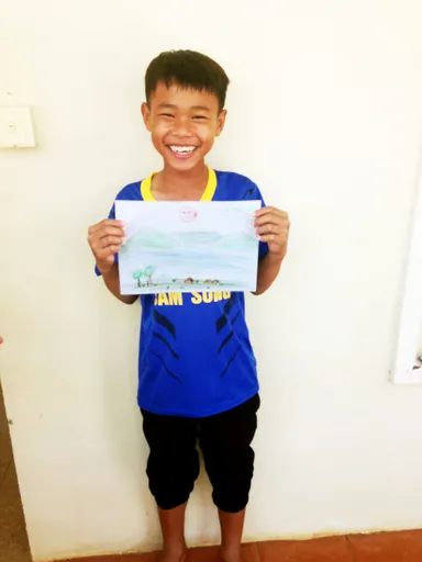 絵を書いてくれた孤児院の子供2