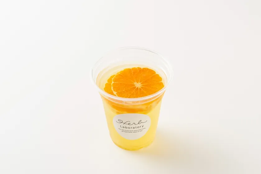 フルーツティー(レモングラス×オレンジ)(500円)