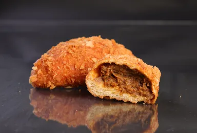 最高金賞受賞「自家製ビーフカレーパン」