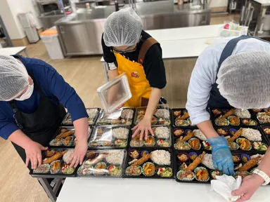 お弁当作成風景2