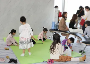 休憩エリア風景(撮影 長谷川清徳)