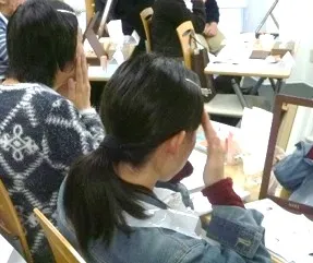 障害のある人の身だしなみと基本のスキンケア＆メイク講座風景