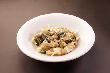 ミミウドン味噌クリームソース