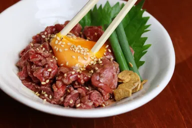 火の蔵名物レアステーキ