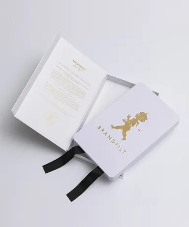 ホワイト＋ゴールド