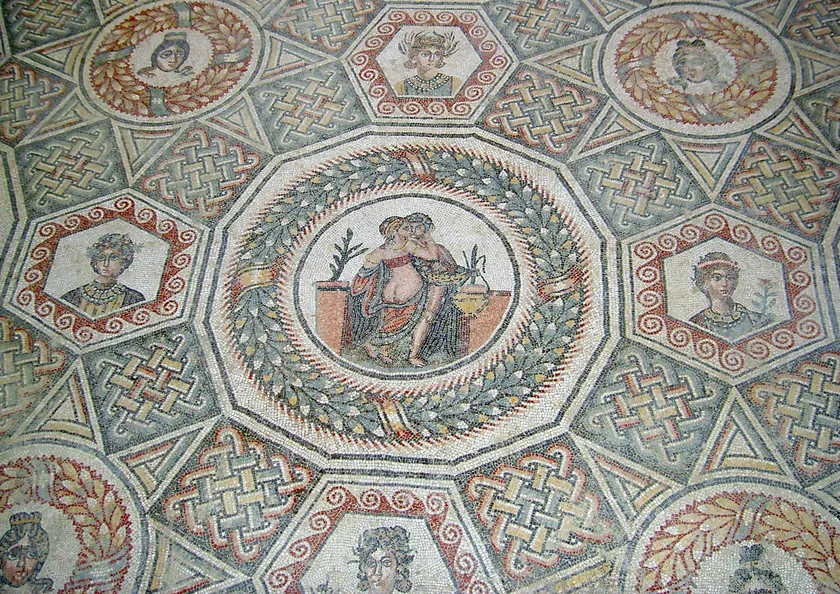 ピアッツァ・アルメリーナ カサーレ荘の床モザイク