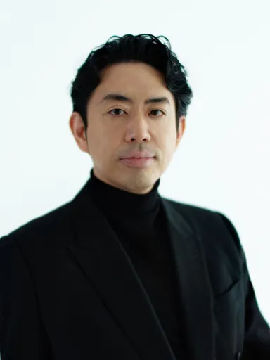 鈴木 啓太 氏(プロダクトデザイナー)