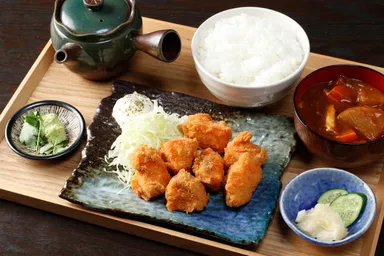 「極上♪サーモンカツ定食」1,408円