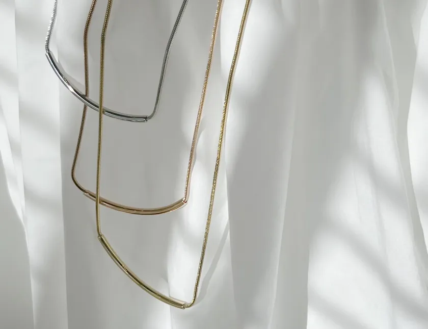 Long free necklace