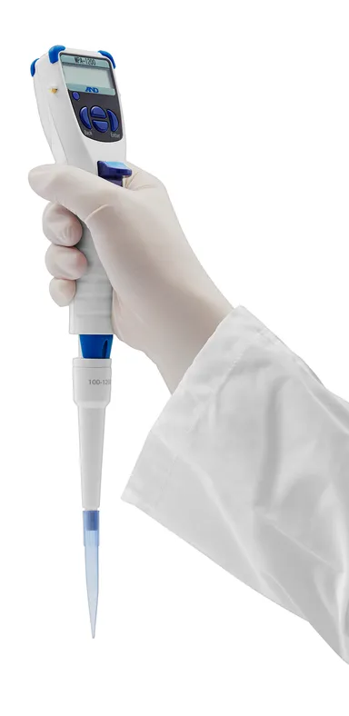 手にフィットする形状