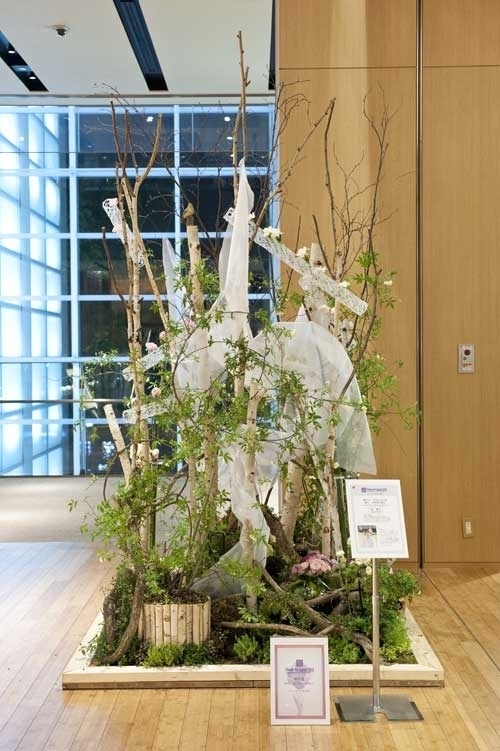 四谷に初夏の軽井沢が出現 南 素子の軽井沢を感じるフラワー作品展 四谷で開催 株式会社フローラモコのプレスリリース