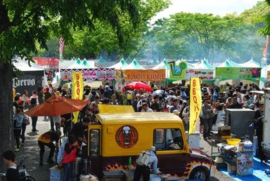 昨年は10万人が参加