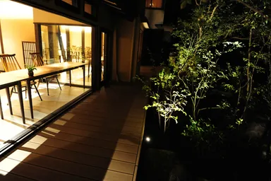 食事処と庭園