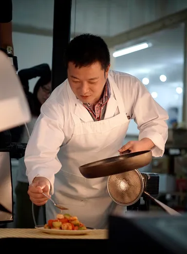 料飲協同組合技能士会 纐纈 正夫氏