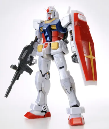 RG 1/144 RX-78-2ガンダム(メタリックVer.)