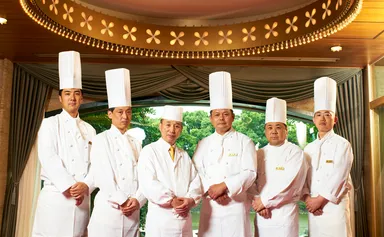 饗宴する6人のシェフ