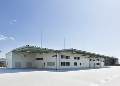 新設した調色工場棟