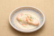 鮭ちゃん 彩り野菜ホワイトソース