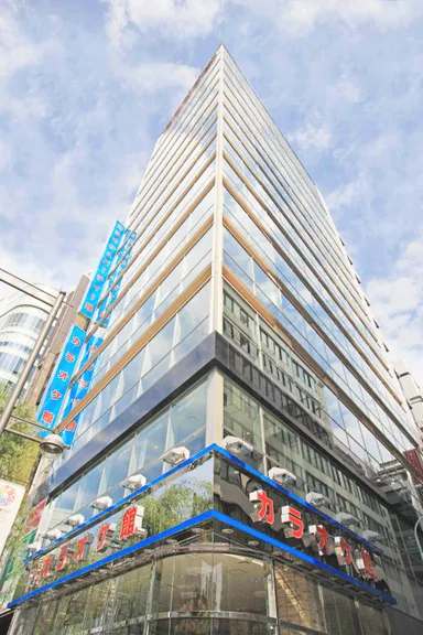 カラオケ館外観