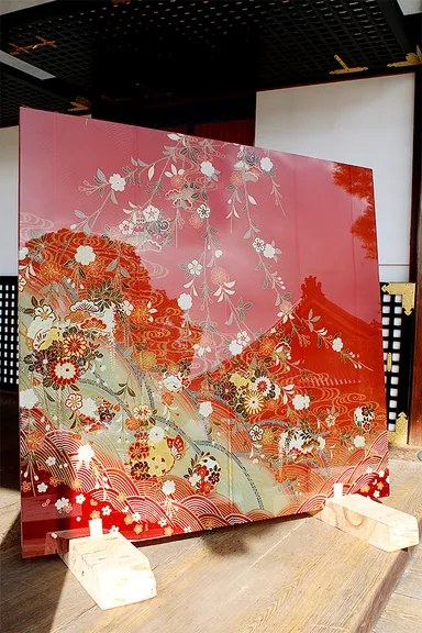 色彩鏡流水華舞