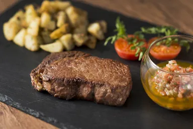 1ポンドリブロースステーキ