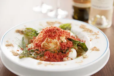 トラパニ風冷製カッペリーニ、海老とモッツァレラチーズ添え