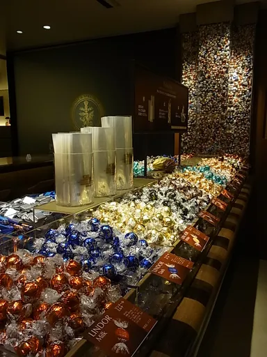 リンツ ショコラ カフェ 吉祥寺店「ピック＆ミックス」